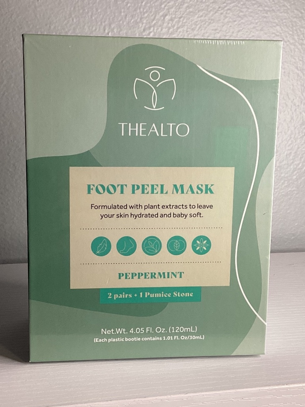 Peppermint Foot Peel Mask - PepperMint Green 2 pairs and pumice stone
